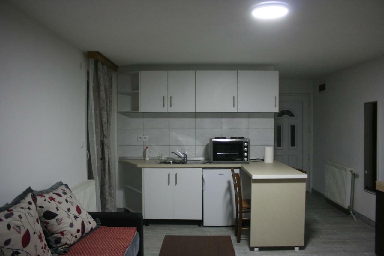 Apartmani "Babici" バニャ・ルカ エクステリア 写真